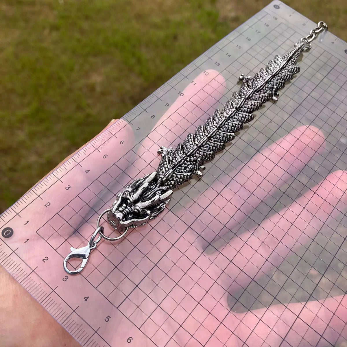 Y2K Silver centipede Bracelet/Retro Dragon Bracelet/Lobster Clasp Unisex Edgy Accessory New / Unique Punk Style