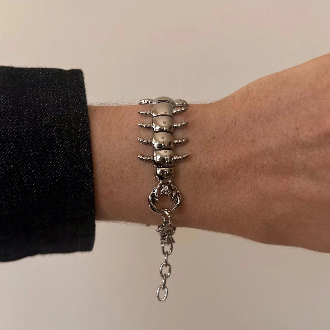 Y2K Silver centipede Bracelet/Retro Dragon Bracelet/Lobster Clasp Unisex Edgy Accessory New / Unique Punk Style