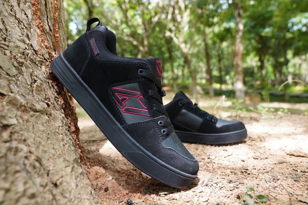 AVITUS Mountain Bike Shoes Men Sneakers Rubber Sole+Shoelace Flat Pedal Zapatillas MTB Shoe For Freerider Enduro Cycling Shoes
