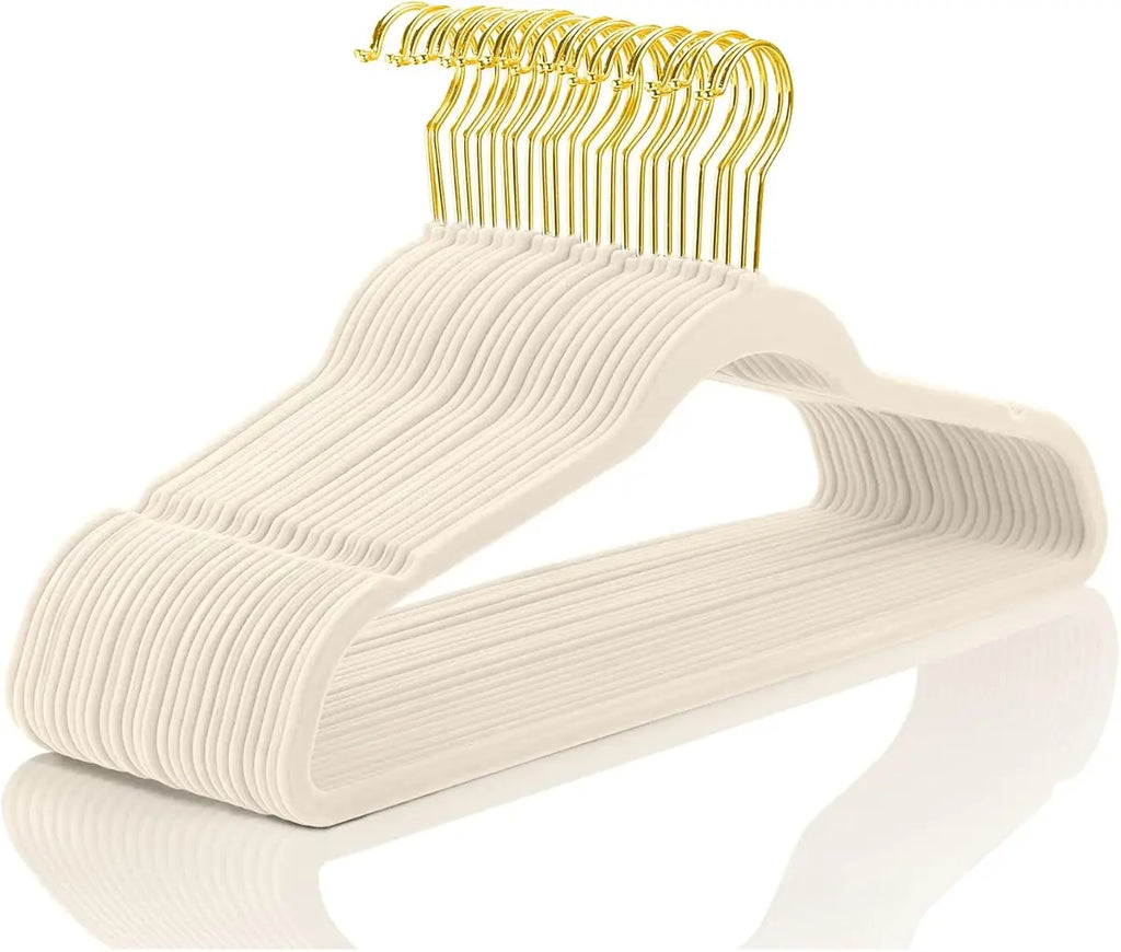 10/20Pcs 44.5cm Large Flocked Plastic Hangers, Men's Large Coat Hangers, Sturdy and Durable, Non-Slip and Non-Deformable, with Gold Hooks, High-End and Elegant