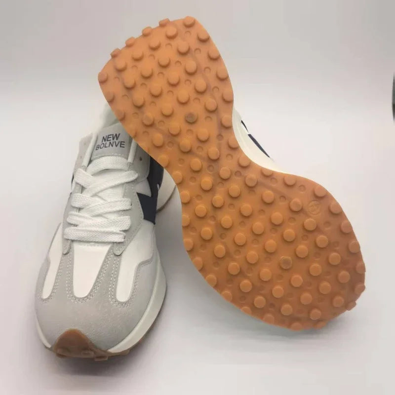 High Quality Unisex Run Shoes Fashion Breathable Outdoor Sneakers Thick Soled Lace Up Comfort Classic Casual Shoes Men and Women