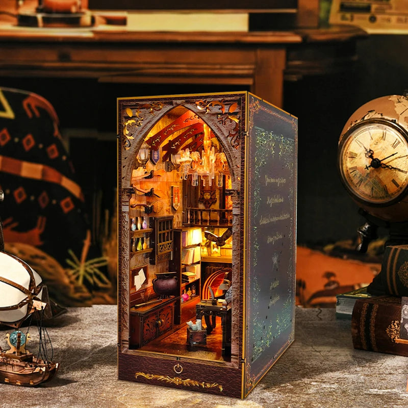 DIY Wooden Magic Academy Book Nook Figurines Miniatures Bookend Handmade Bookshelf for Friends Birthday Gifts Home Decor Crafts