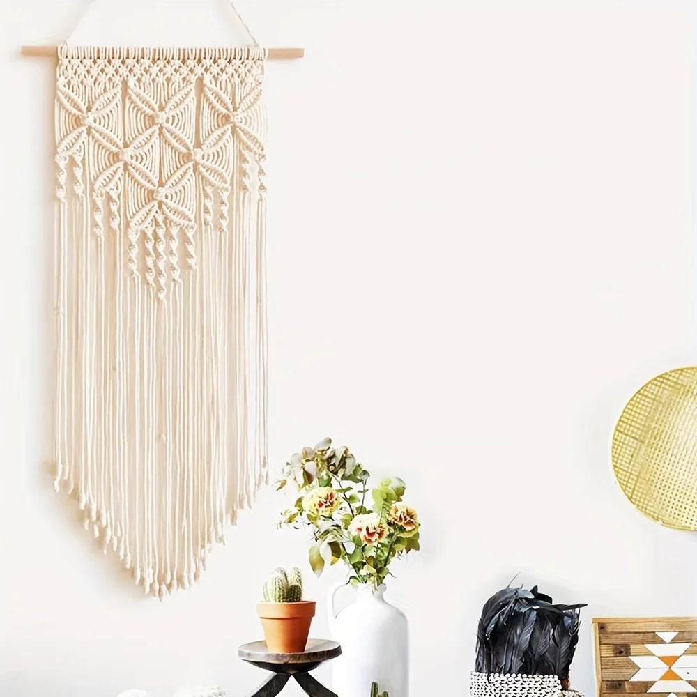 Polyester-Cotton Macrame Wall Hanging with Fringe Clover Diamond Grid Pattern for Boho Home Decor Fashionable Room Decoration