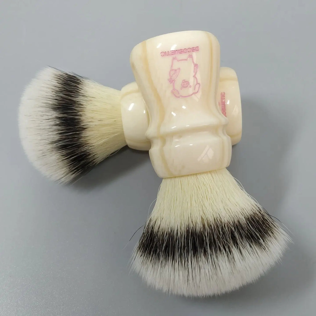 Dscosmetic Pink Piggy CN6 synthetic hair with resin handle for man wet shaving