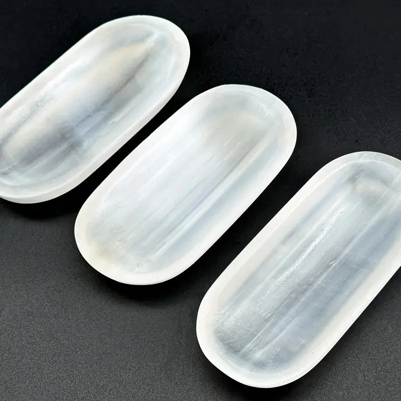 1pc Selenite Bowl Plate Ornament, Irregular Oval Carved Quartz Crystal, Gift for Friend, Office Bedroom Living Room Home Decorat