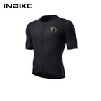 black / M-EU