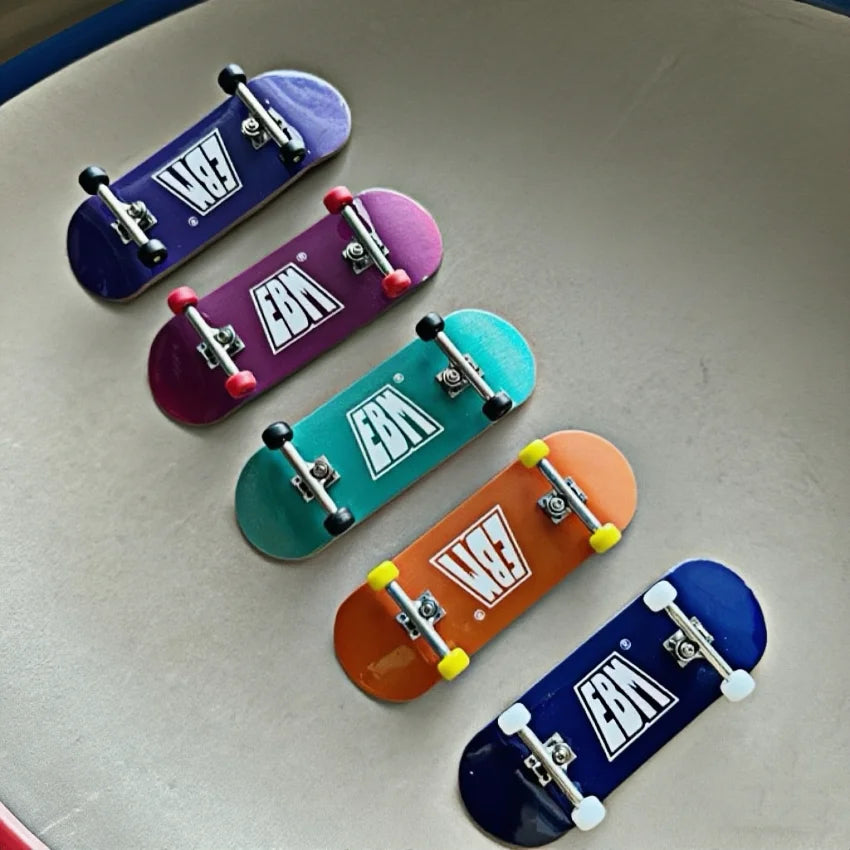 34mm Colorful Maple Wood Fingerboard Complete Set with Trucks - Blue, Orange, Purple, Red, Green