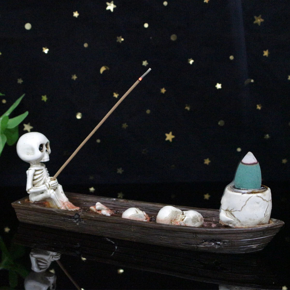 3-piece set of skeleton aromatherapy boat resin crafts, Halloween aromatherapy boat, fresh air fragrance, furniture, living room