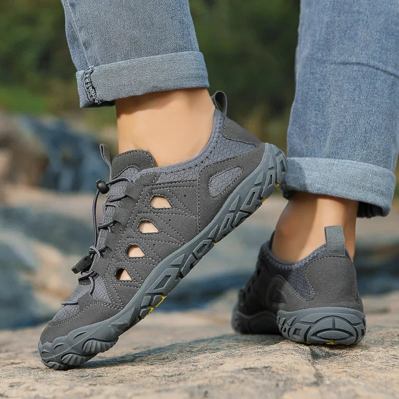 Summer Water Shoes Men's Sport Shoes Breathable Beach Sandals Men Women Outdoor Non-slip Trekking Wading Shoes Plus Size 36-47