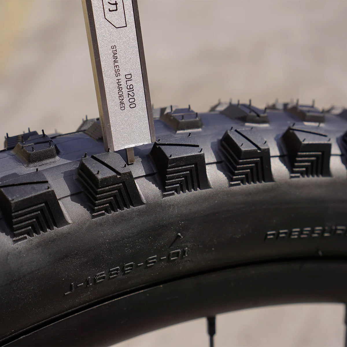 ZTTO Tanwall Bicycle Tire 26 275 29 inch Mountain Bike Tire Non Tubeless MTB Tyre Aggressive Tread Trail AM J1639