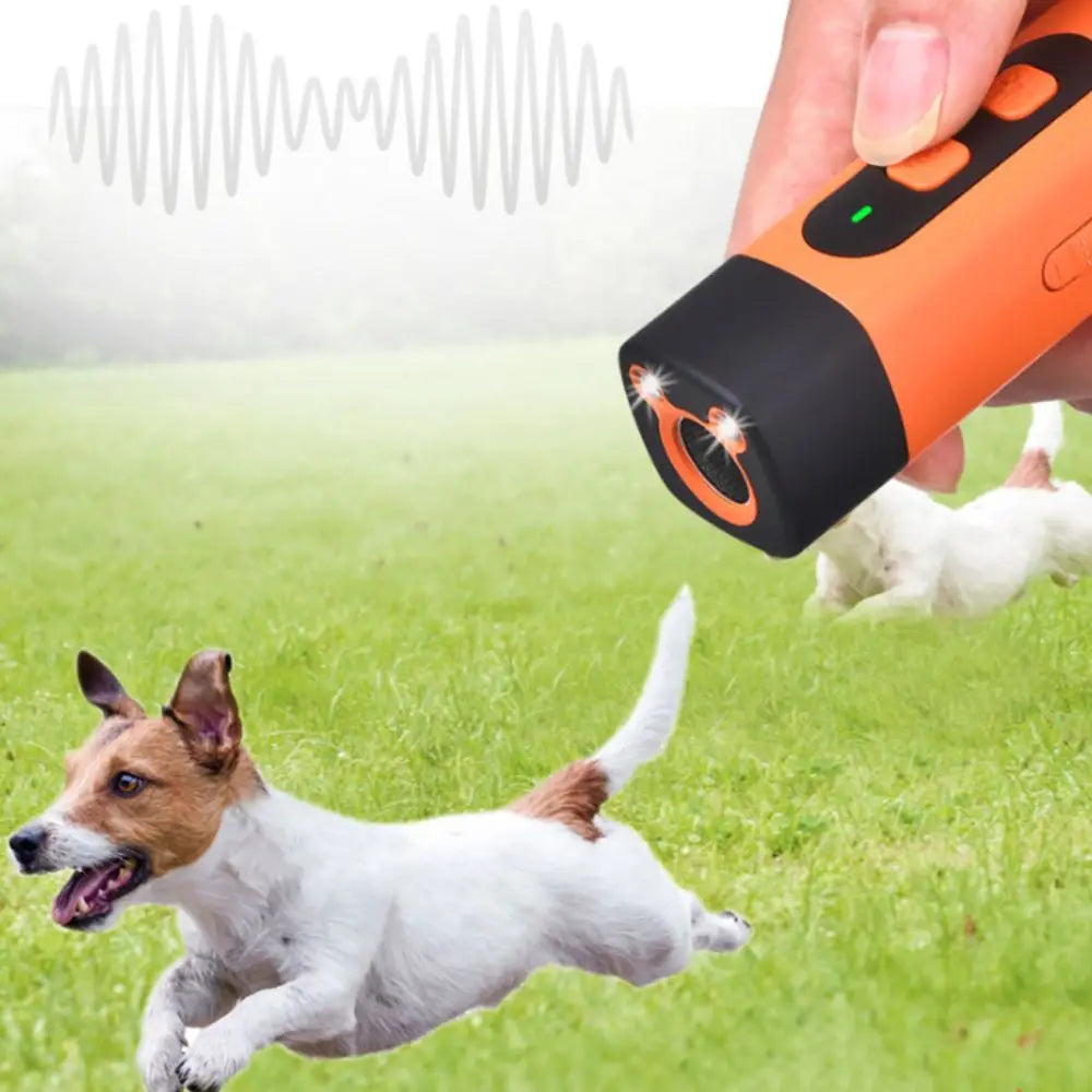 Rechargeable Ultrasonic Pet Dog Repeller Remote Control with LED Flashlight Dog Training Repellents Anti Barking Professional