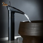 Classic Basin Faucet Antique Style Waterfall Bathroom Faucet Hot and Cold Faucet Bronze Single Hole Goblet Type Water Tap