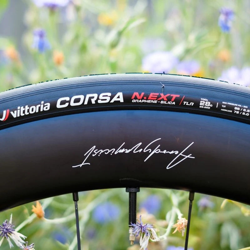 Vittoria Corsa N.EXT TLR Road Bike Tire 700x28C Folding Tubeless Ready Graphene 2.0 Black