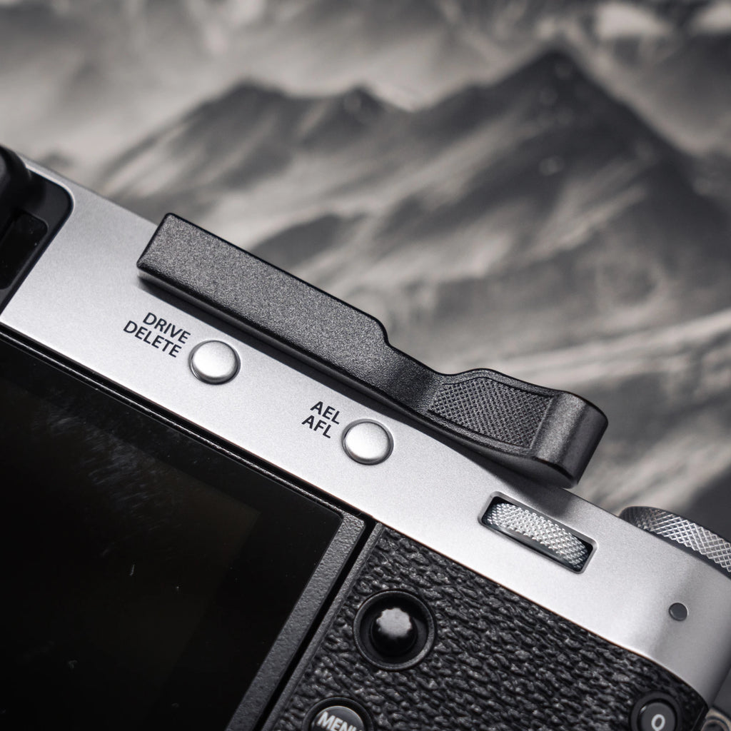 Aluminum Metal Hot Shoe Thumb-Up Hotshoe Thumb Up Grip for Fujifilm x100v Fuji X100VI Camera Hand Grip