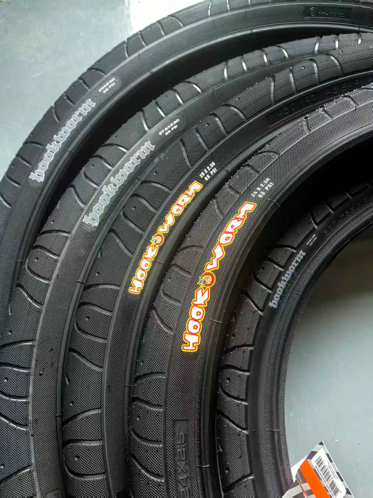 MAXXIS Hookworm 20/24/26/27.5/29 X 2.5 BMX Bicycle Tire Wire Bead Clincher for Street Park Vert Flatland Sizes  24 26  27.5 29