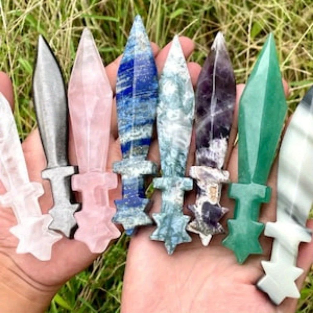 Jewelry Patterns 1pc Unique crystal Knife - Hand quartz carved knife、Crystal diy knife、Home decoration - Healing crystal gift
