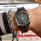 Men's Vintage Flame Design Alloy Watch Punk Quartz Wristwatch with Date for Men Unique Dragon Style Casual Waterproof Clock