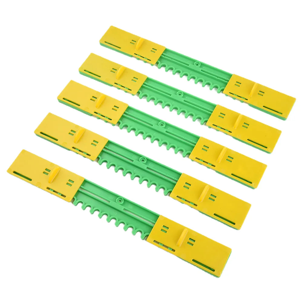 5Pc Plastic Beehive Door Beekeeping Beehive Box Door/Anti-Escape Hive Gate Sheet Nest Spacer Bee Box Entrance Beekeeper Tools