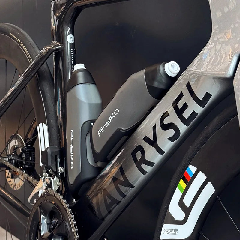 Bicycle Water Bottle Aerodynamic Water Bottle Bracket Set MTB Road Bike Frame Down Tube Riding Water Kettle Bicycle Accessories