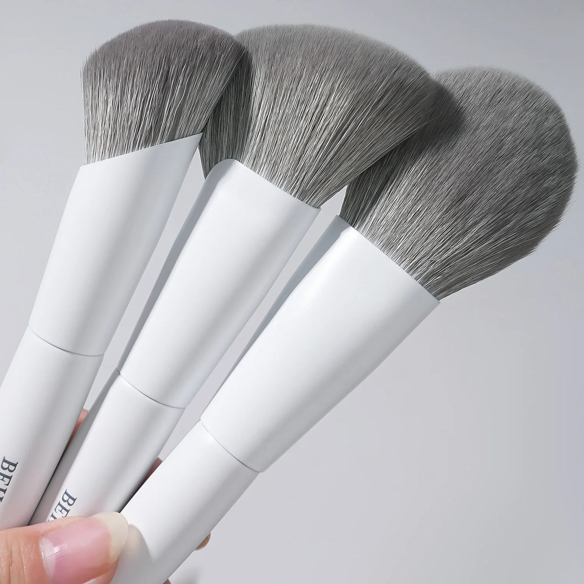 BEILI Vegan Professional Makeup Brush Set 12 Pcs Corn Bamboo Silk Angle Powder Foundation Eyeshadow Eyeliner Brushes Cosmetics
