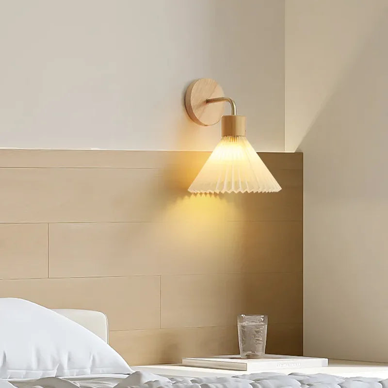 Nordic LED Wood Wall Sconce Lamp E27 AC110-220V Brown or Yellow, 3 Color Modes