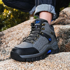 2025 Plus Size Couples Outdoor Mountain Desert Climbing shoes Men Women Ankle Hiking Boots Fashion Classic Trekking Footwear