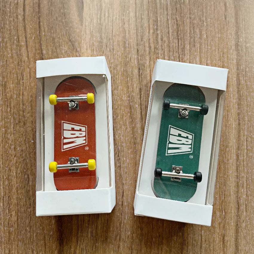 34mm Colorful Maple Wood Fingerboard Complete Set with Trucks - Blue, Orange, Purple, Red, Green
