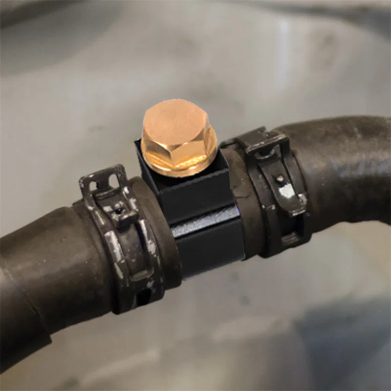 Aluminium Coolant Bleeder Port For Nissan Z33 350z/Z34 370Z Coolant Bleeder Port Heater Hose Connector