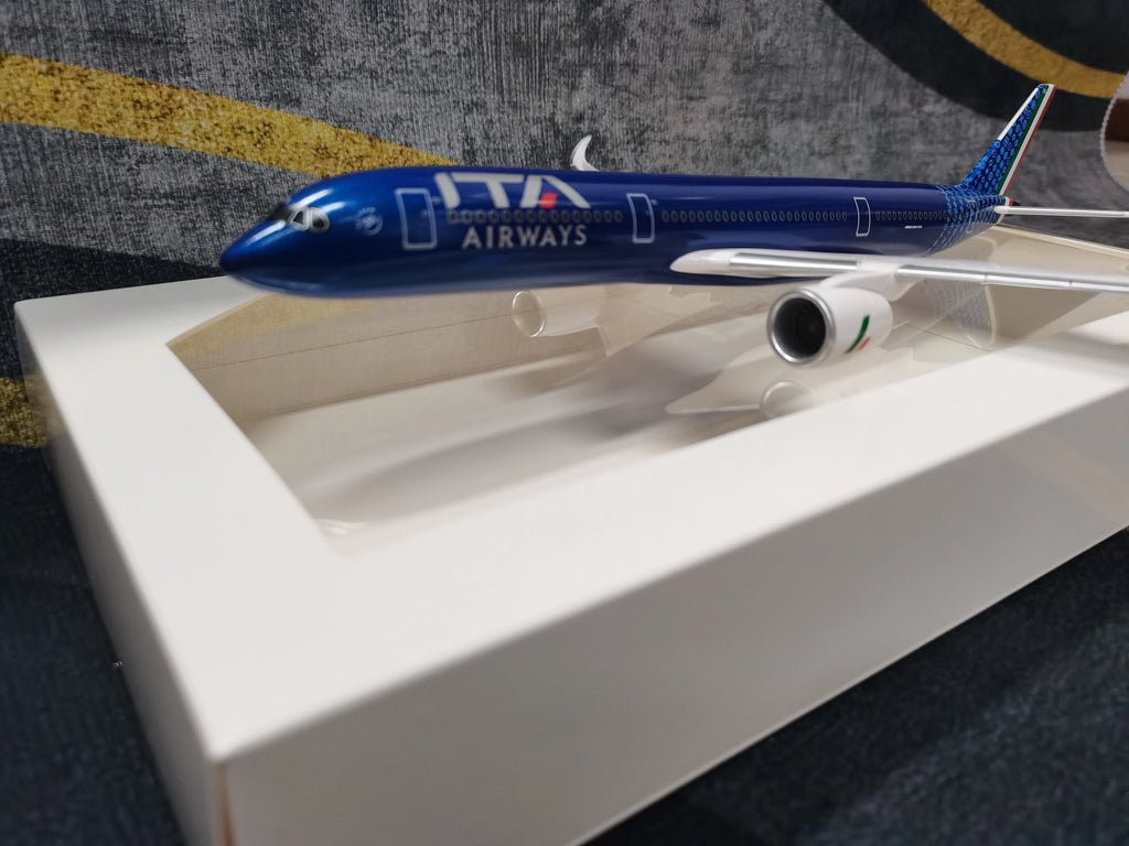 Airbus A350-900 ITA Airways 1/200 ABS Assembly Airplane Model, Blue