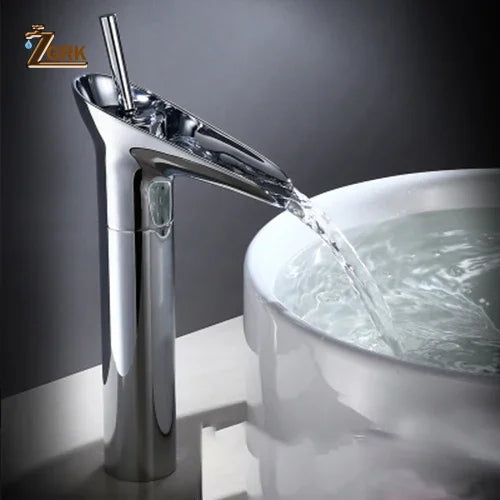 Classic Basin Faucet Antique Style Waterfall Bathroom Faucet Hot and Cold Faucet Bronze Single Hole Goblet Type Water Tap