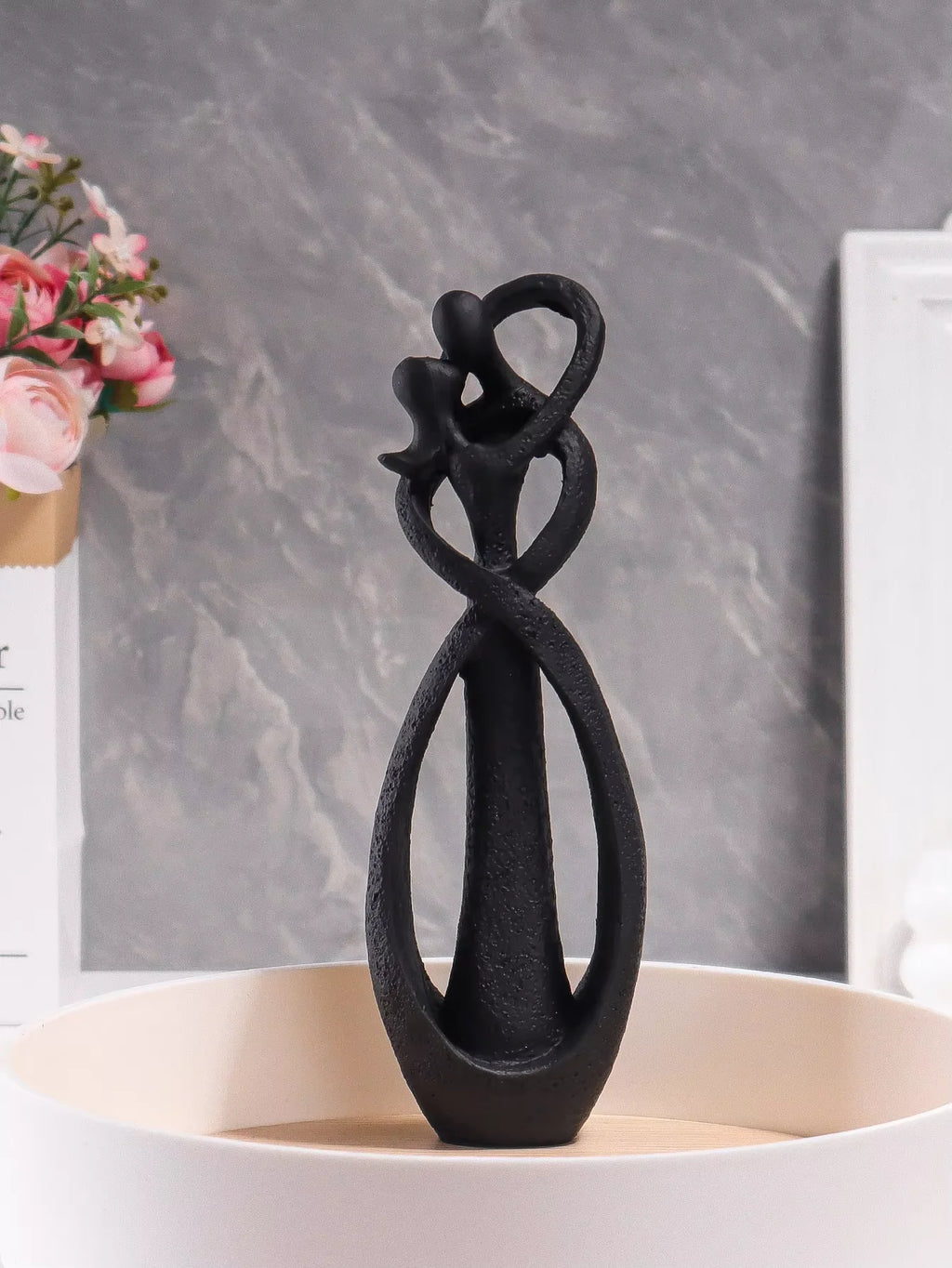 Nordic couple sculpture figurine tabletop decor for living room office bookshelf, 1pc