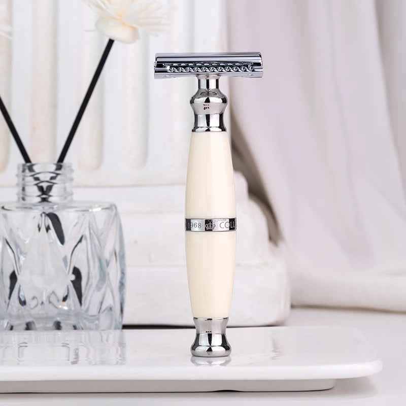 Ultimate Lux Metal Razor for the Perfect Men's Shave Experience