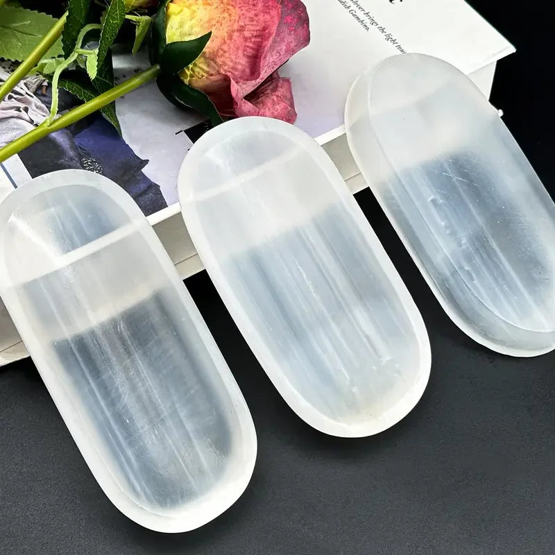 1pc Selenite Bowl Plate Ornament, Irregular Oval Carved Quartz Crystal, Gift for Friend, Office Bedroom Living Room Home Decorat