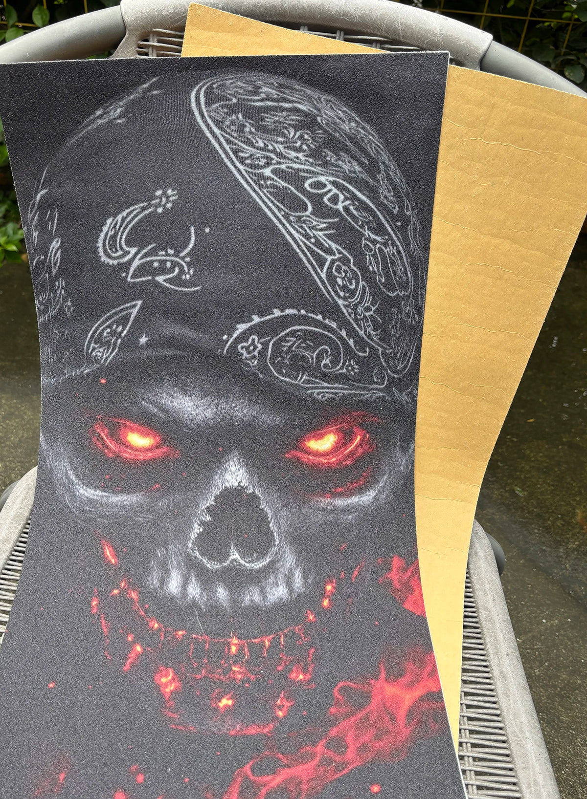 Pirate Terror Flames Pattern Electric Scooter Anti-slip Sticker Sandpaper Skateboard Grip Tape Sheet 60*30cm