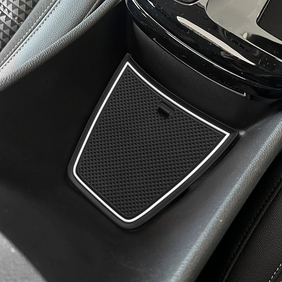 for Chevy Chevrolet Trax 2024 2025 Car Gate Slot Mat Anti-Slip Door Groove Cup Pad Rubber Interior Accessories