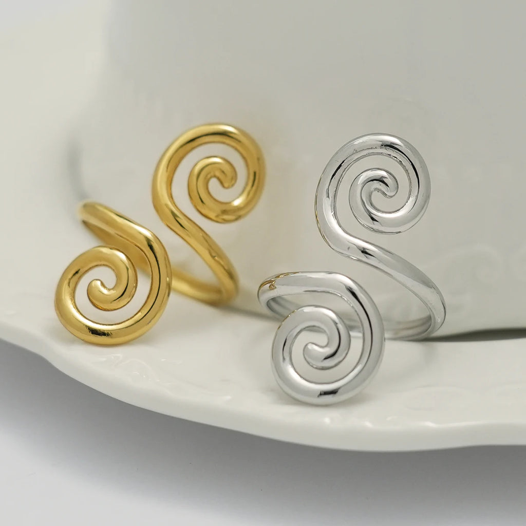 Vintage Metal Irregular Smooth Spiral Ring Set Women's 18k Gold Plated for Everyday Wear, Vacation Travel