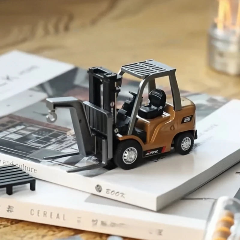 1/64 Remote-controlled alloy forklift Engineering vehicle Tabletop toys Model Collection Gift For Boys