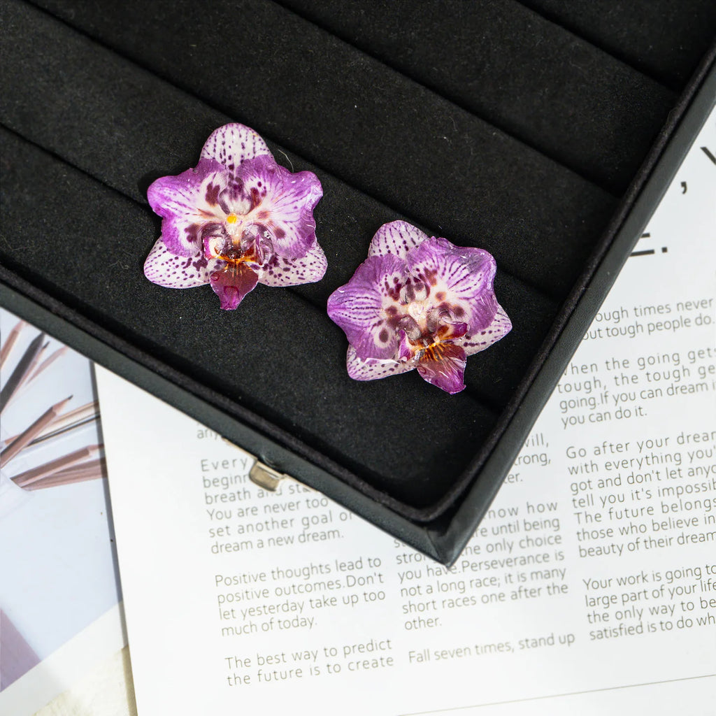 "Resin Coated Natural Dried Phalaenopsis Orchid Flowers - DIY Craft Supplies for Jewelry Making (Earrings/Brooch) Real Preserved