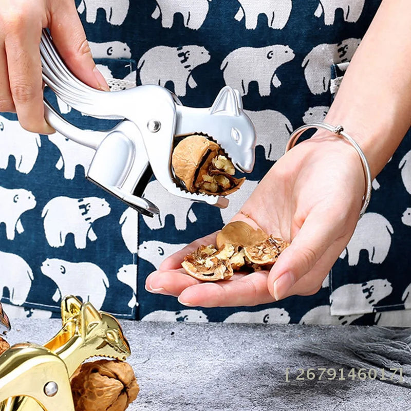 【YY26】Squirrel Walnut Sheller Opener Pine Pecan Hazelnut Plier Quick Walnut Cracker Almond Nut Pecan Nuts Nutcracker