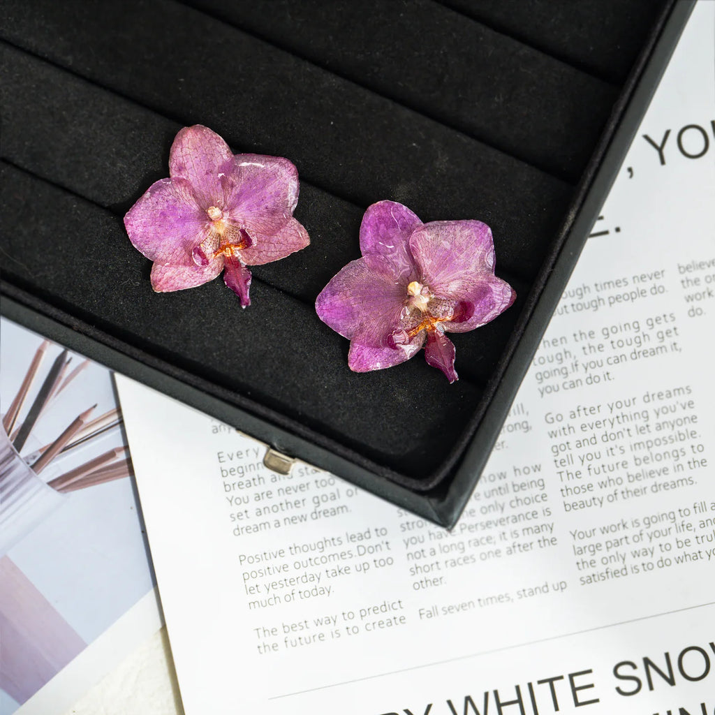 "Resin Coated Natural Dried Phalaenopsis Orchid Flowers - DIY Craft Supplies for Jewelry Making (Earrings/Brooch) Real Preserved