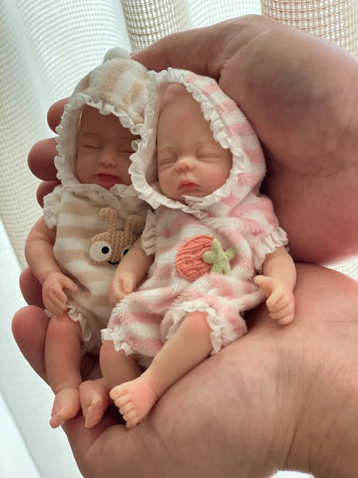 OtardDolls 1 Pc Lifelike Mini Silicone Reborn Doll Handmade Bebe Newborn Doll Girl For Birthday Gifts