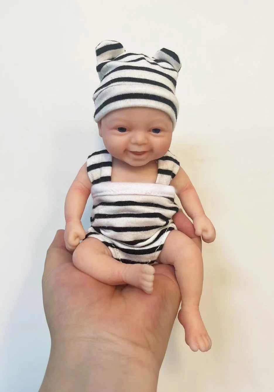 7" Boy& Girl Micro Preemie Full Body Silicone Baby Doll "Noah" Lifelike Mini Reborn Doll Surprice Children Anti-Stress